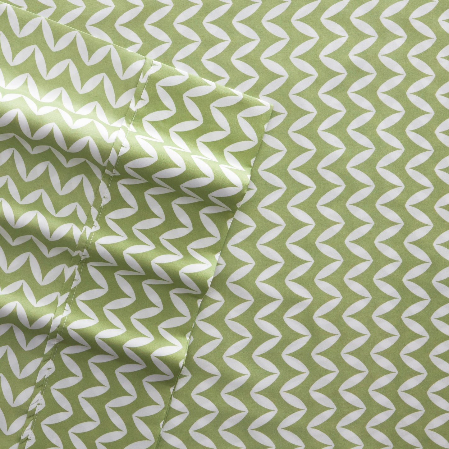 Puffed Chevron Pattern 4-Piece Sheet Set