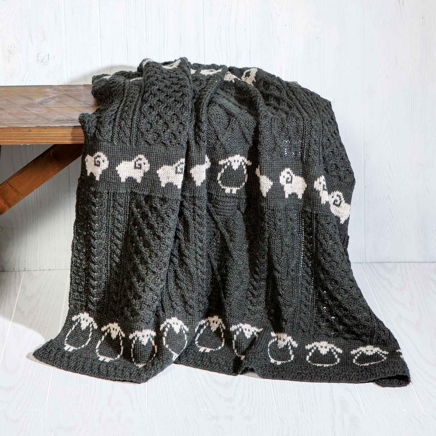 Aran Knit Sheep Blanket - Black with Sheep Pattern