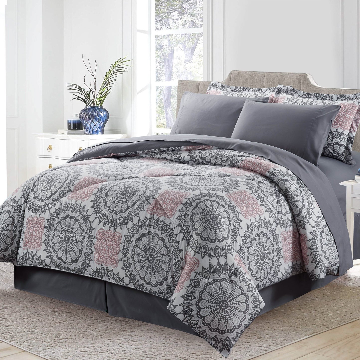 8-Piece: Down Alternative Bed in a Bag Bedding Queen No. 1 - DailySale
