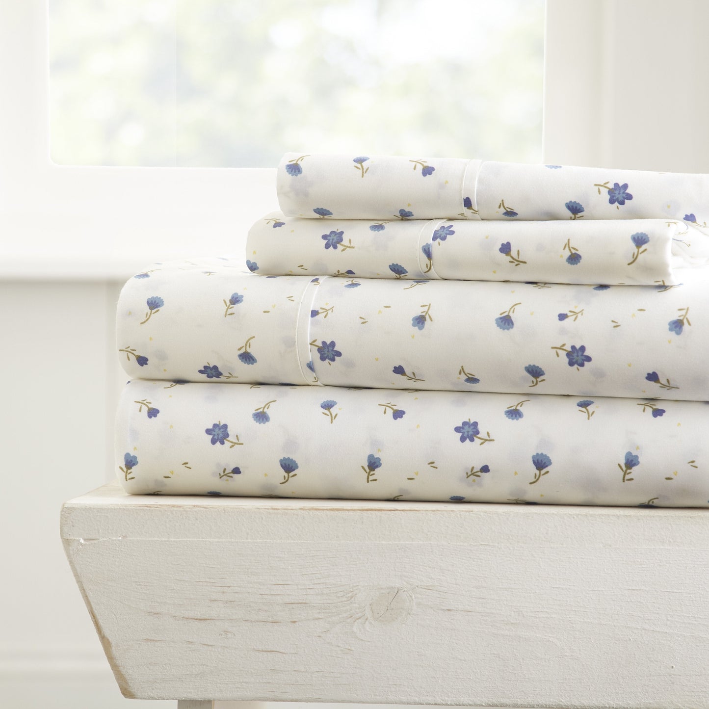 Floral Pattern 4-Piece Sheet Set