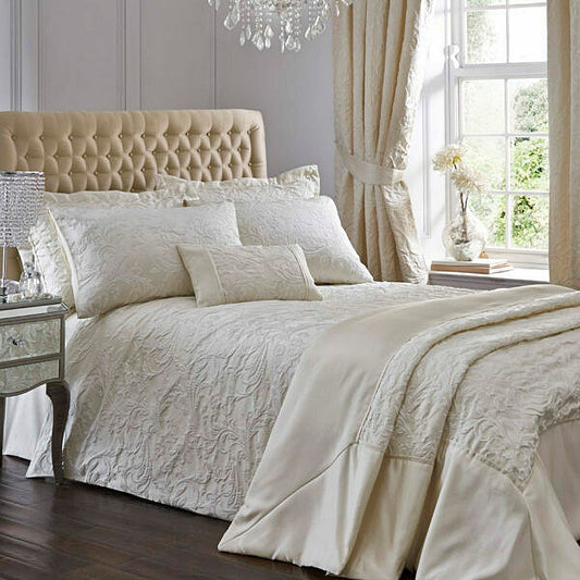 Spencer Ivory Duvet Set