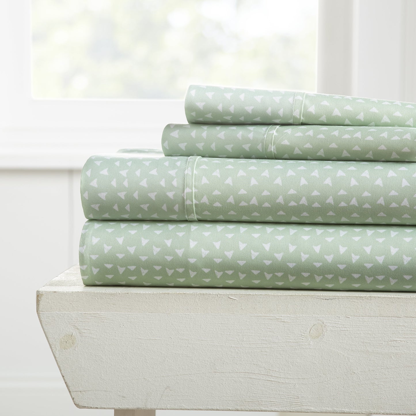 Urban Arrows Pattern 4-Piece Sheet Set