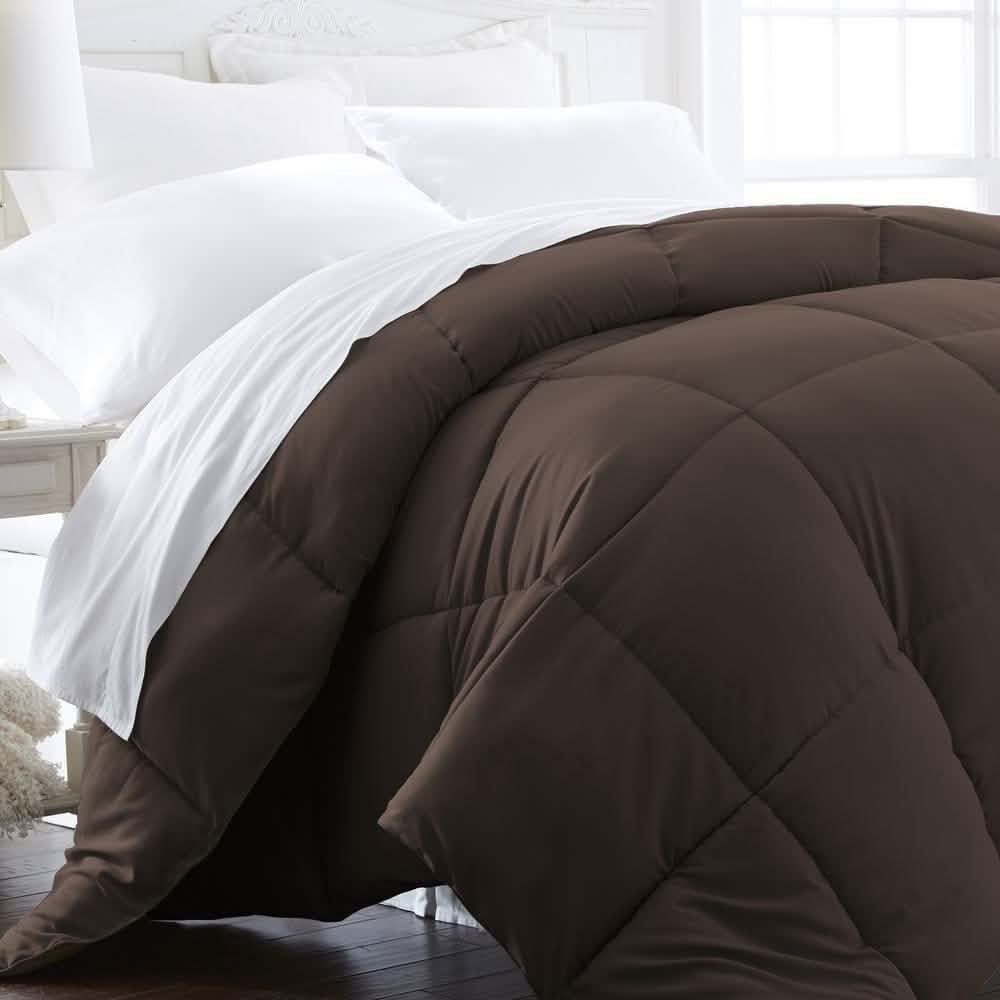 All-Season Down Alternative Hypoallergenic Comforter Bedding King/Cal King Chocolate - DailySale
