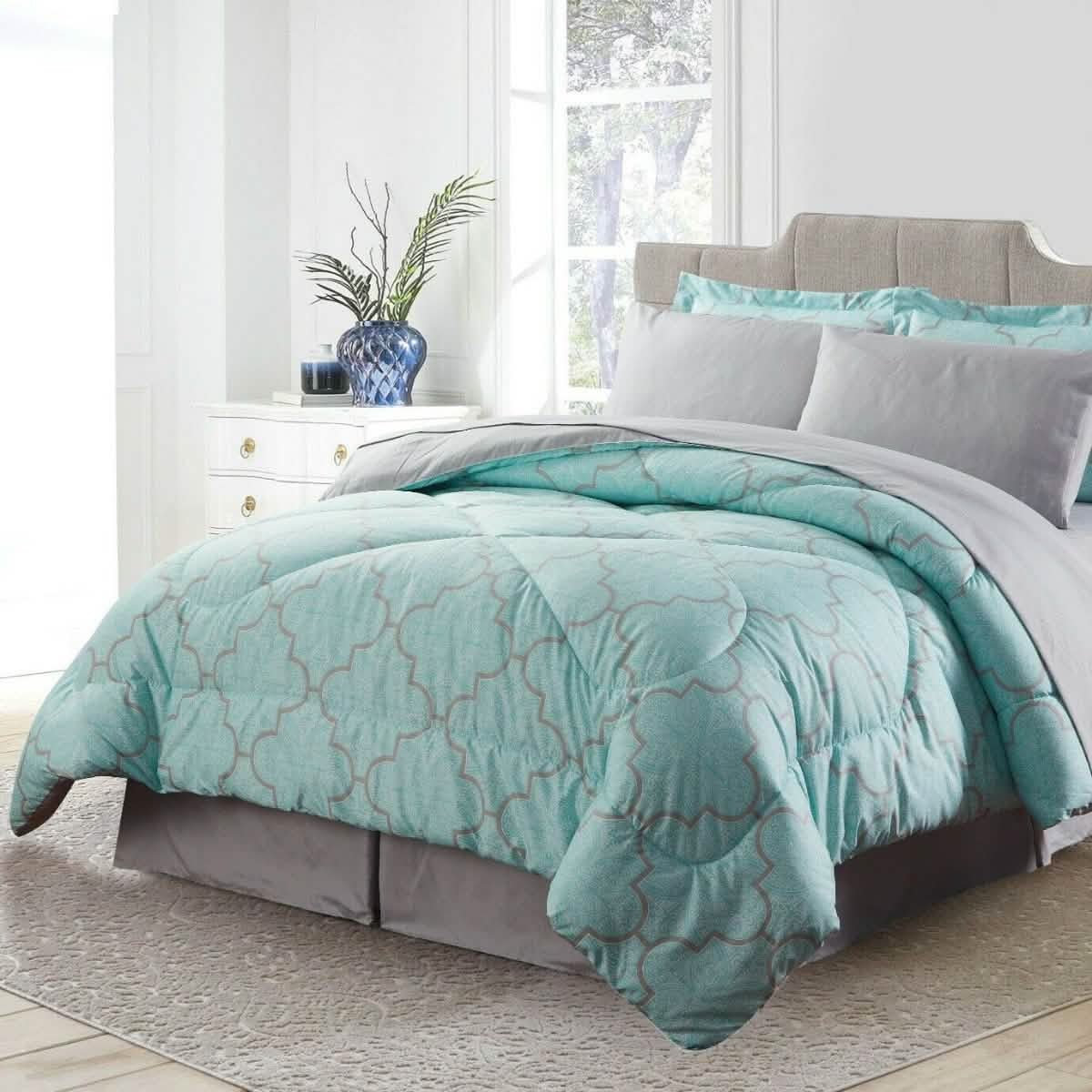 8-Piece: Down Alternative in a Bag Set - DailySale, Inc